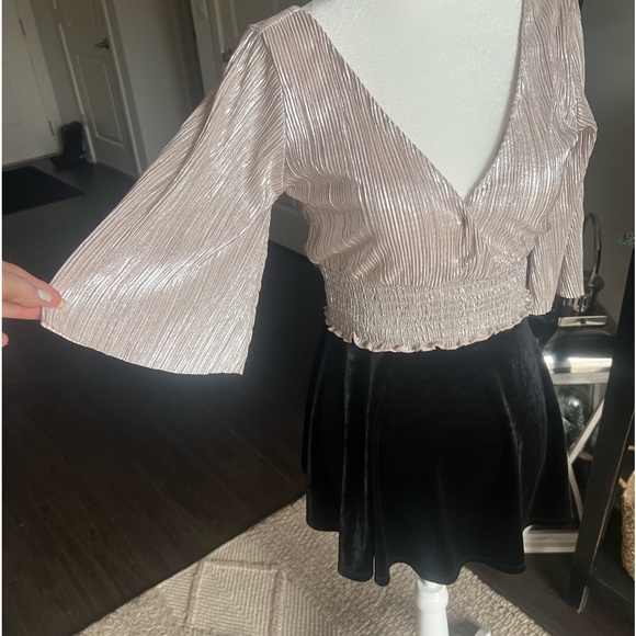 Holiday Outfit! Forever 21 size Small velvet skirt and shimmery top - Picture 2 of 8